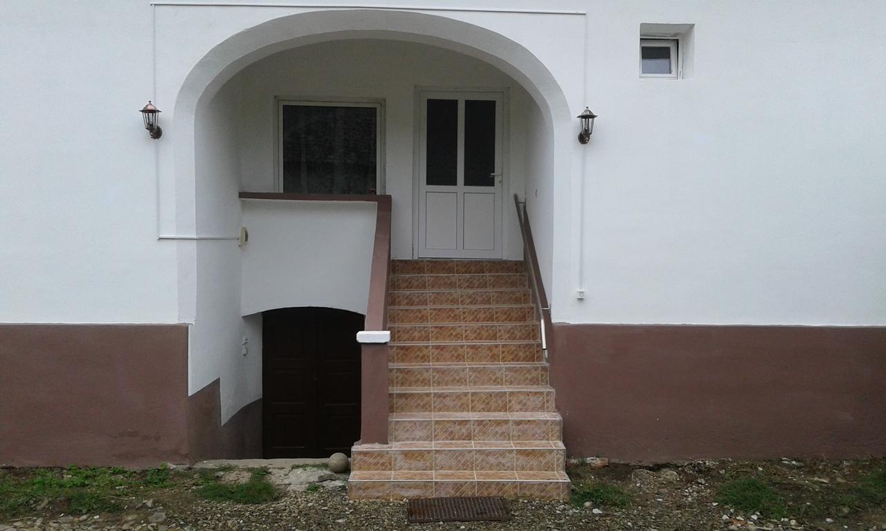 Casa Din Barcut 게스트하우스 외부 사진